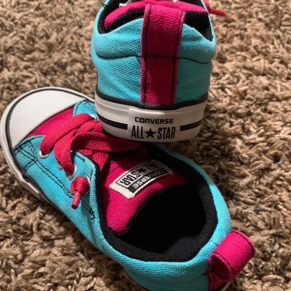 Girls shoes